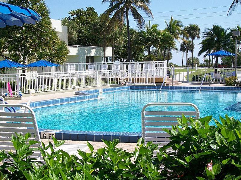 Berkshire By The Sea Aparthotel Delray Beach Exterior photo